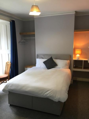Budget Stay, Shared Guest House, R1 Mount Pleasant hill